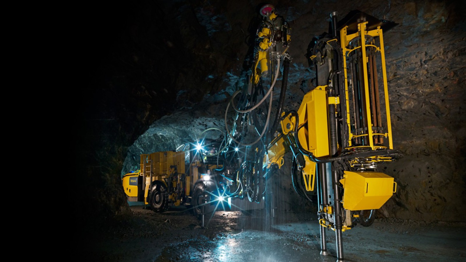 Front View Of Cable Bolting Unit Of Cabletec E Cable Bolting Rig