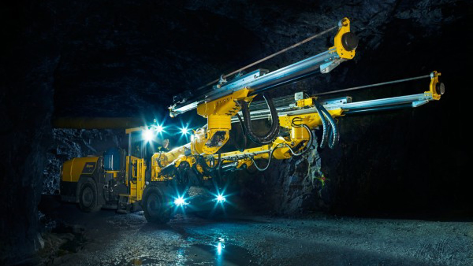 Boomer M20 SG Font Right View