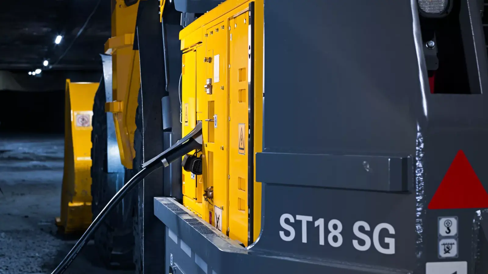 Epiroc Scooptram ST18 SG Charging