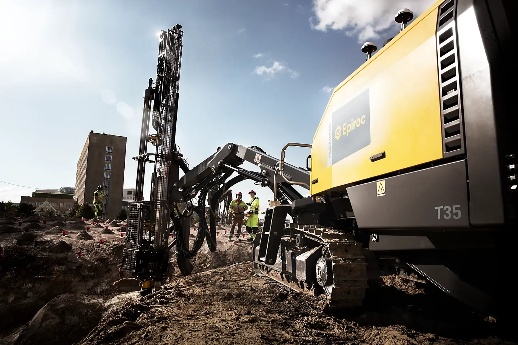 Flexiroc+T35R+9595+Retouch+V3